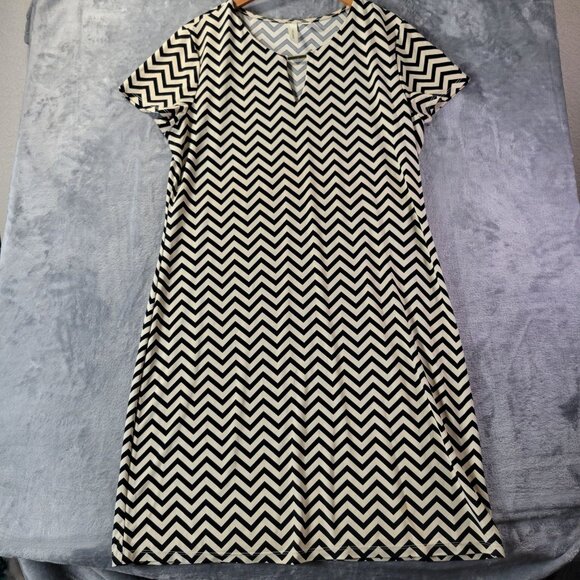 Tacera Womens L Chevron Print Short Sleeve Shift Dress Cream Black Retro Casual - Picture 1 of 11